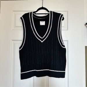 Abercrombie & Fitch Sweater Vest
